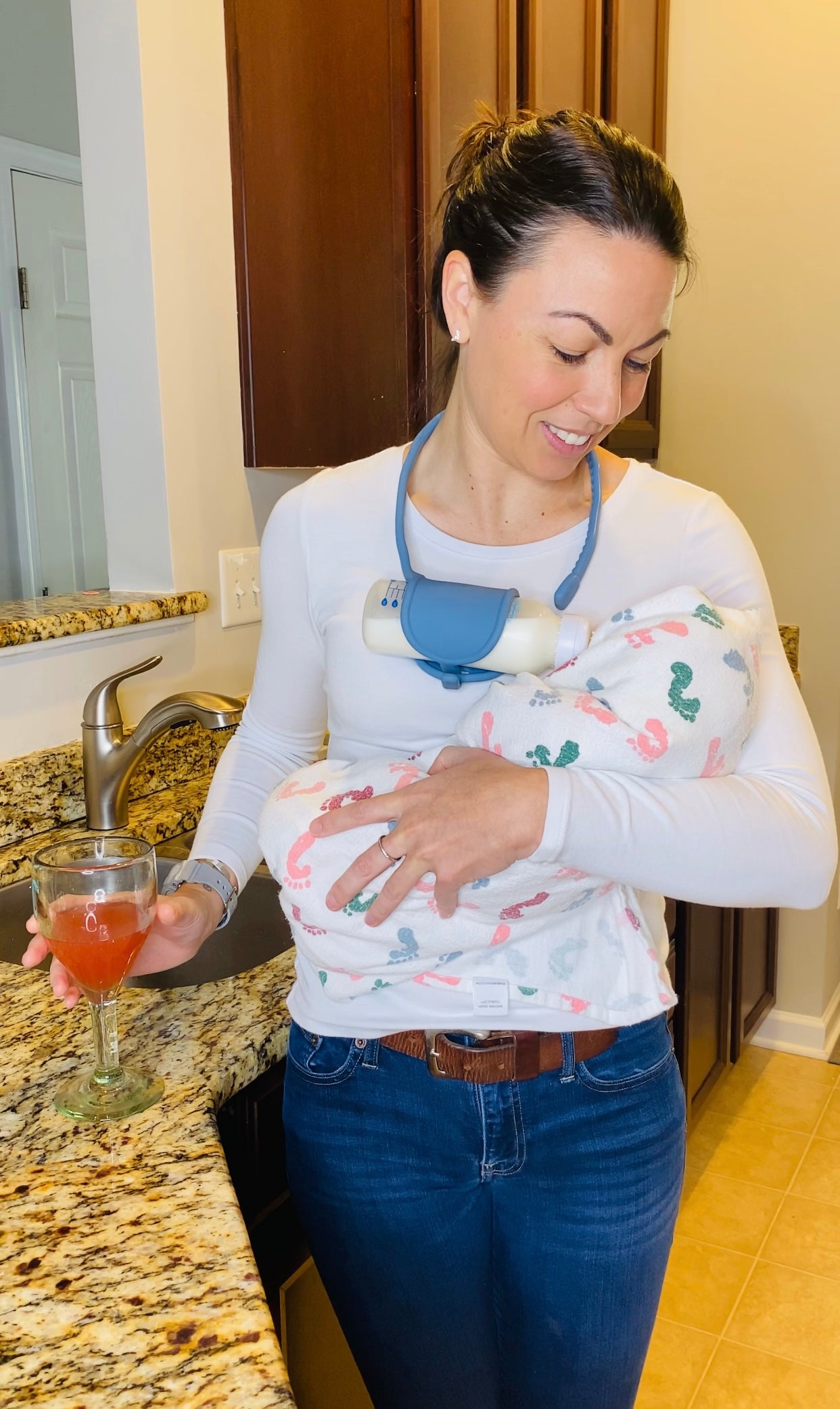 Canela Cane - Hands Free Bottle Feeding for Baby